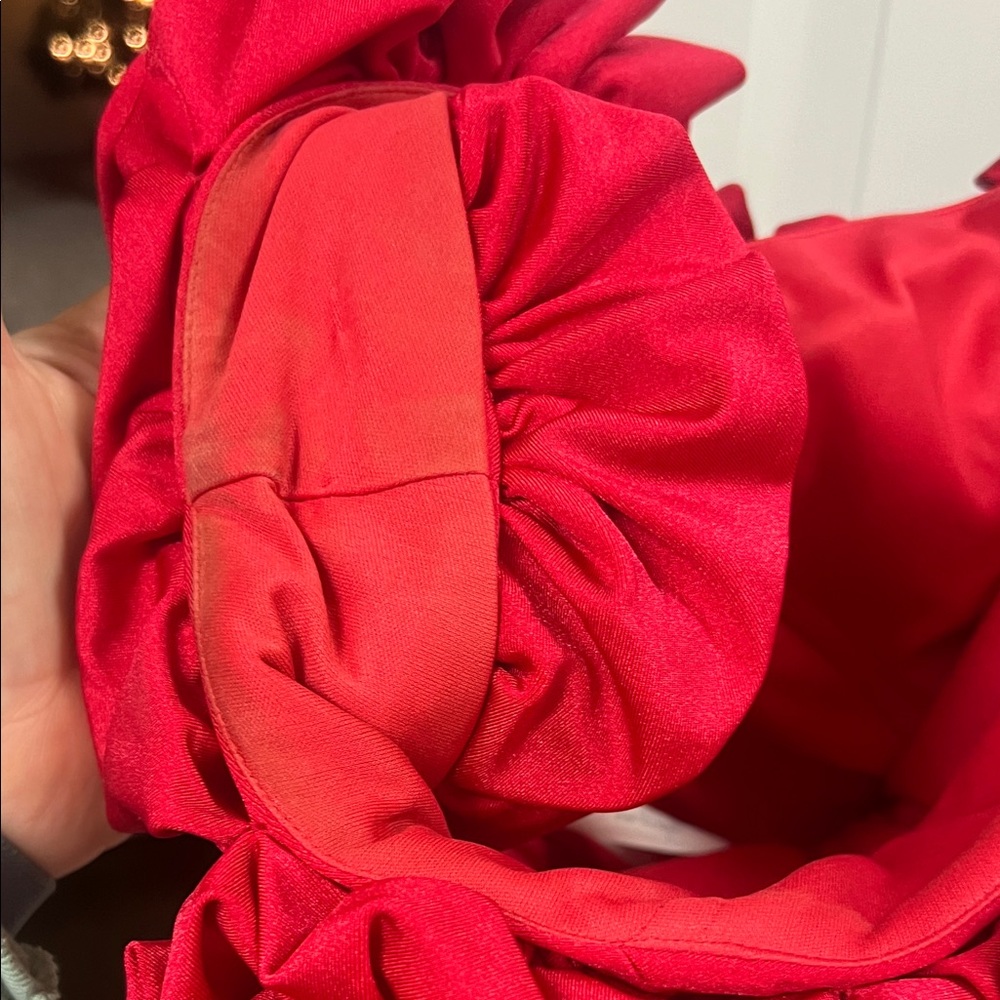 Ava Presley Elegant Red Off-Shoulder Dress - Picture 11 of 17